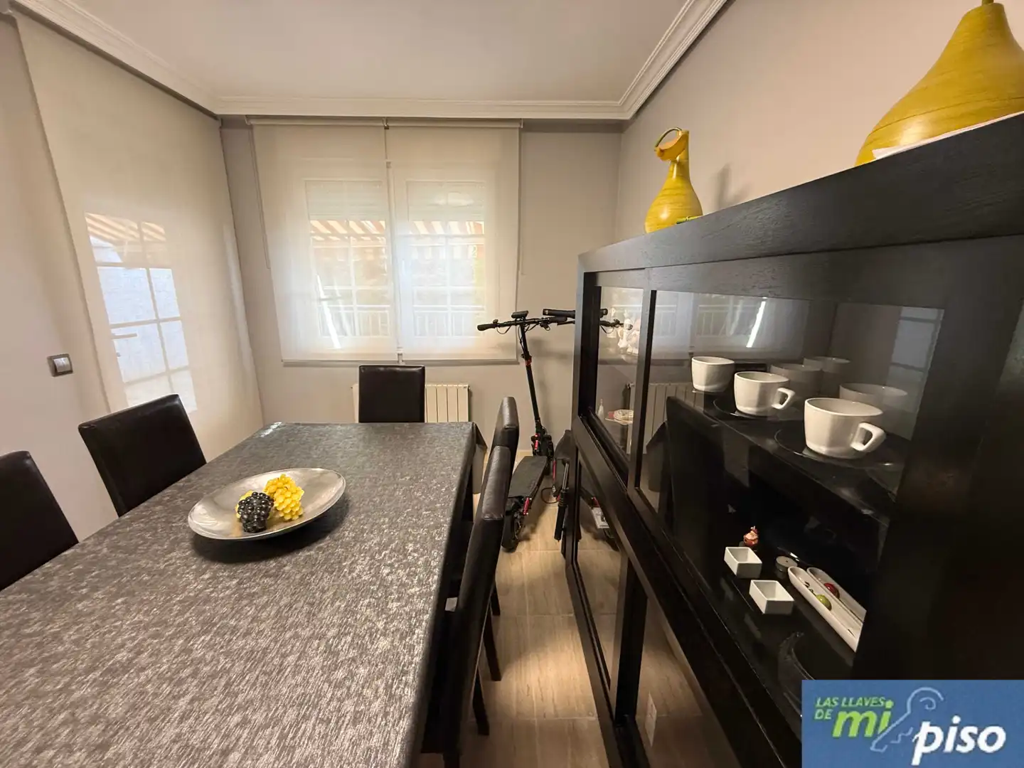 Comedor de Casa adosada en venta en Arroyo de la Encomienda con Calefacción, Jardín privado y Parquet