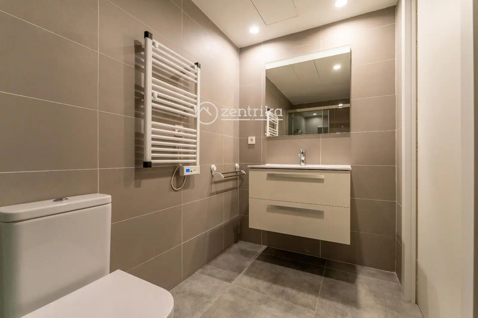 Baño de Piso en venta en Cambrils con Aire acondicionado, Calefacción y Terraza