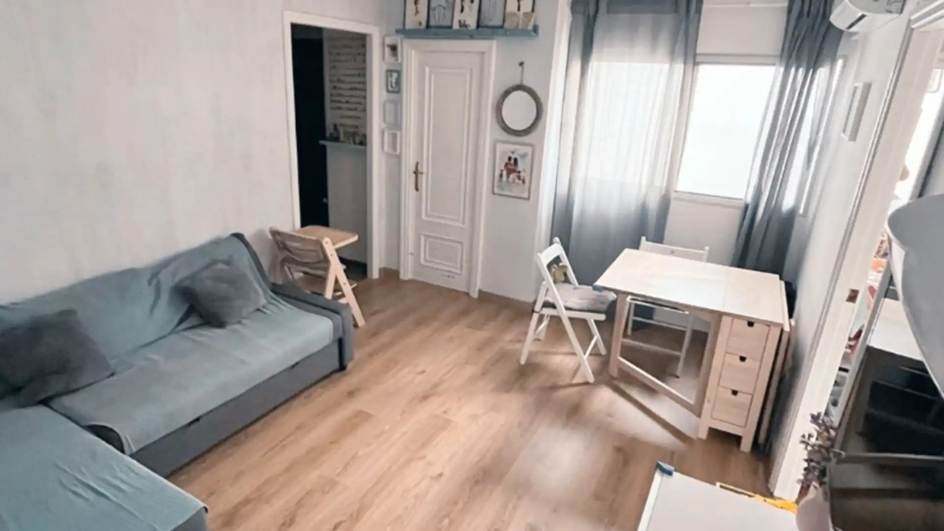 Living room of Flat for sale in  Valencia Capital  with Air Conditioner and Balcony