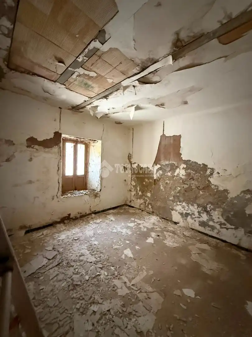 Casa adosada en venta en Santiponce