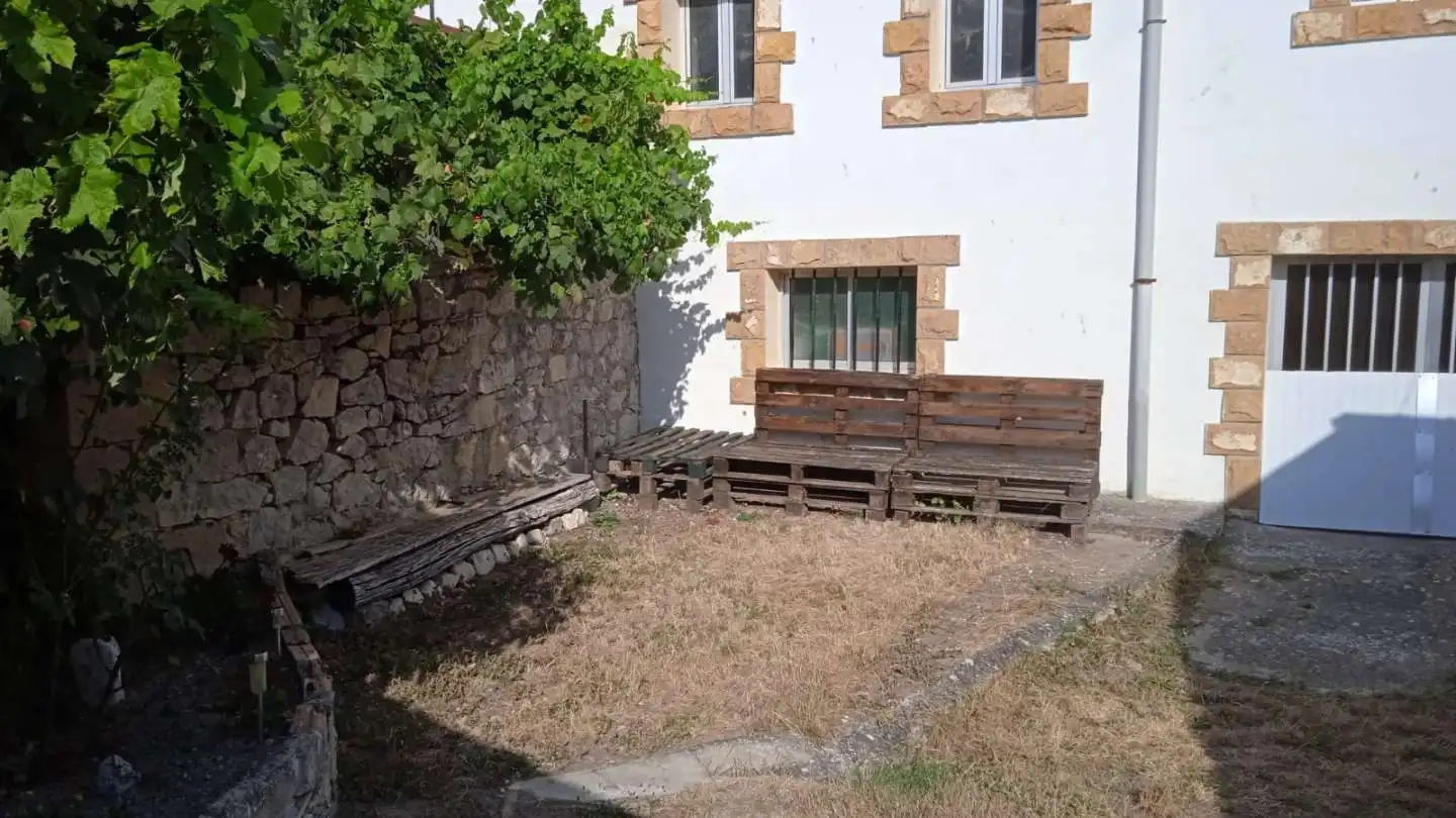 Garden of Houses for sale in Villarcayo de Merindad de Castilla la Vieja