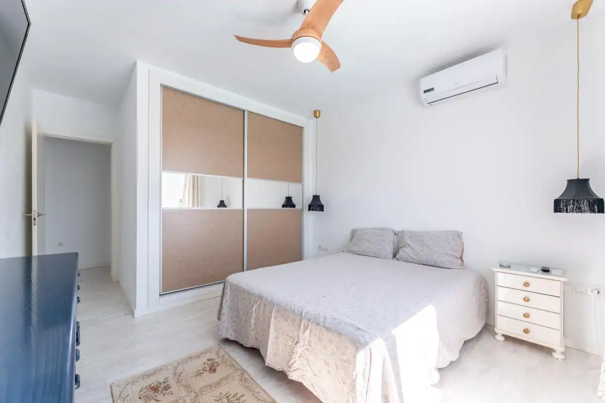 Bedroom of Houses for sale in Málaga  with Air Conditioner, Heating and Private garden