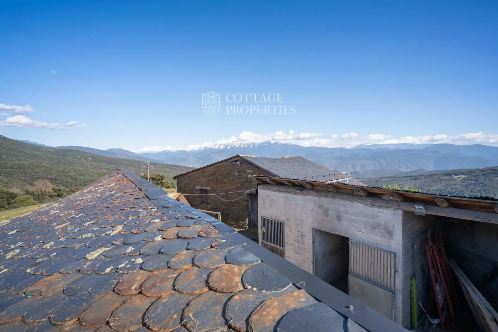 Exterior view of Country homes for sale in Montferrer i Castellbò  with Heating and Terrace