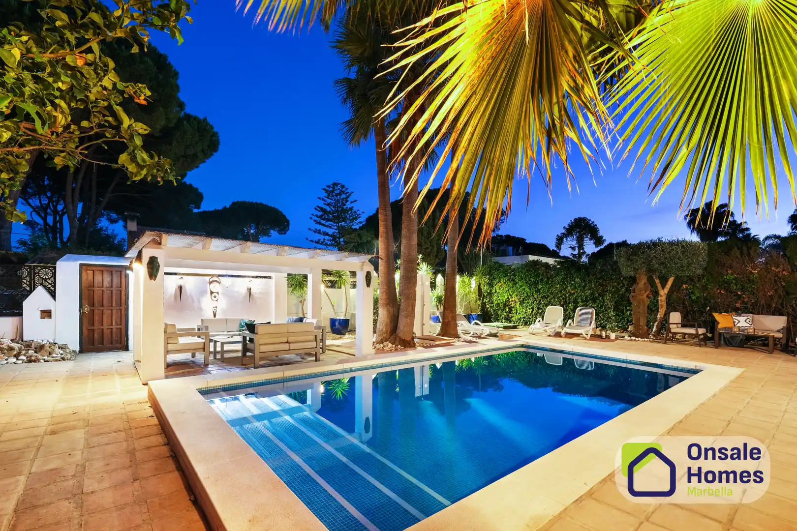 Piscina de Casa o chalet en venta en Marbella con Aire acondicionado, Jardín privado y Terraza
