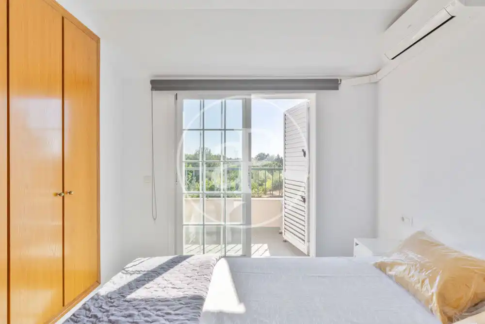 Habitación de Ático de alquiler en Bétera con Aire acondicionado, Calefacción y Jardín privado