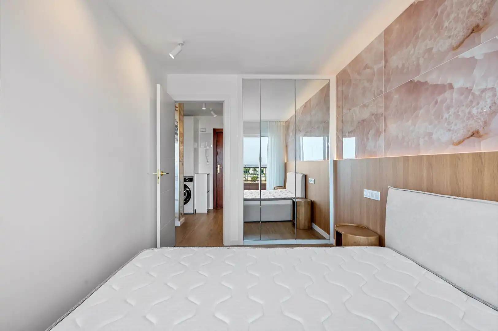 Habitación de Piso en venta en Torrevieja con Terraza, Piscina y Piscina comunitaria