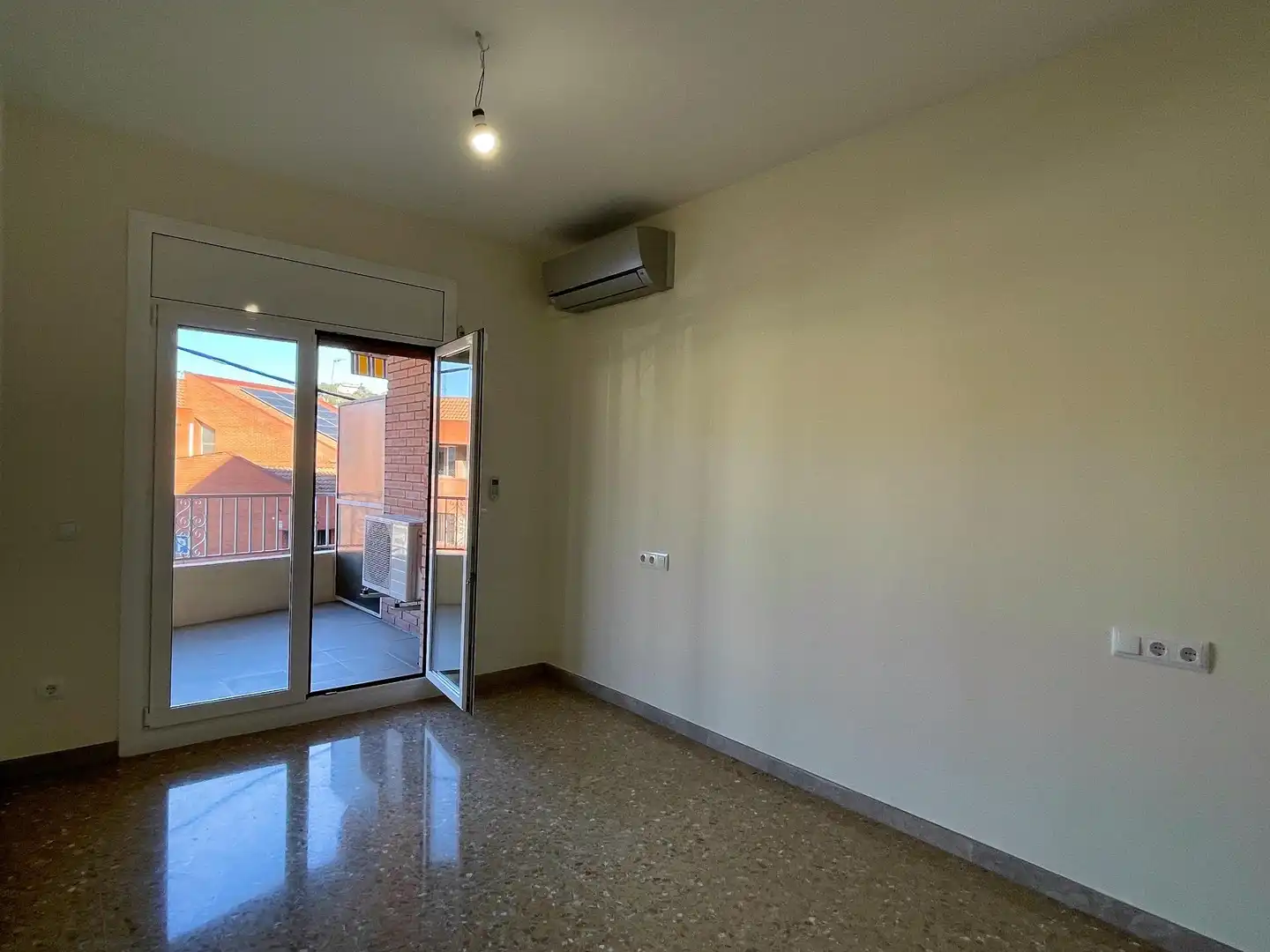 Terrassa de Pis en venda en Montcada i Reixac amb Aire condicionat, Calefacció i Terrassa