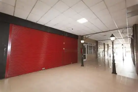 Local comercial en venda a Centro Urbano, imagen 9