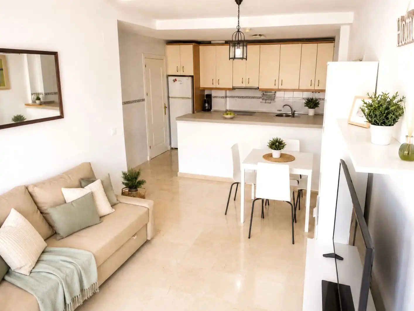 Kitchen of Apartments for rent in Sotogrande  with Air Conditioner, Terrace and Community pool