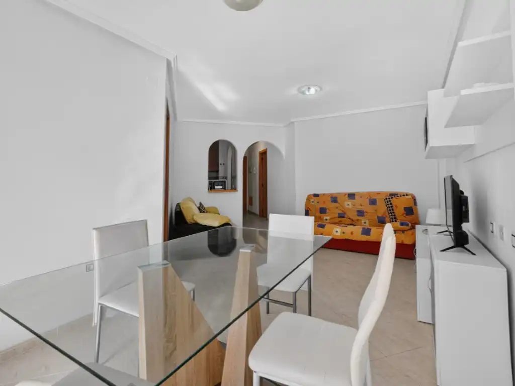 Sala d'estar de Apartament en venda en Torrevieja amb Piscina comunitària