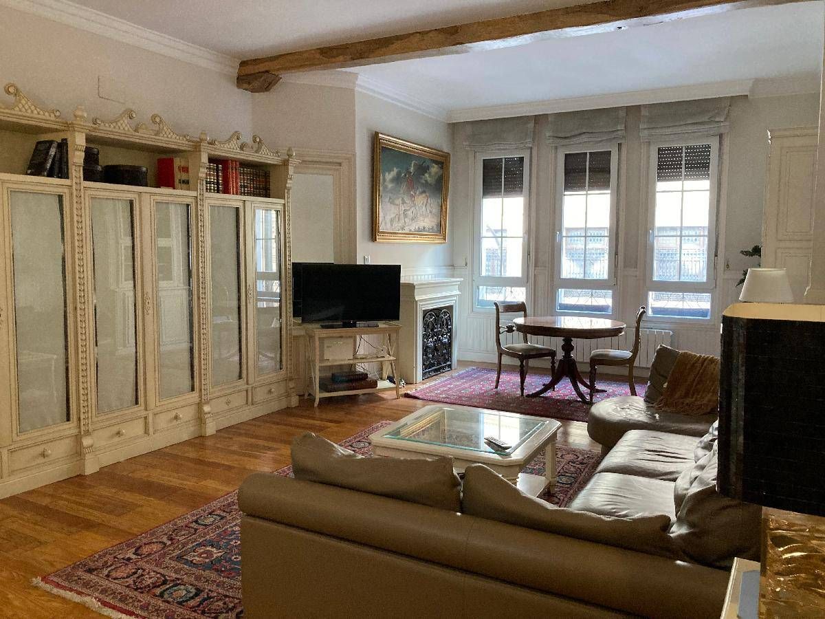 Flat for sale in Abandoibarra - Guggenheim, Abando - Albia