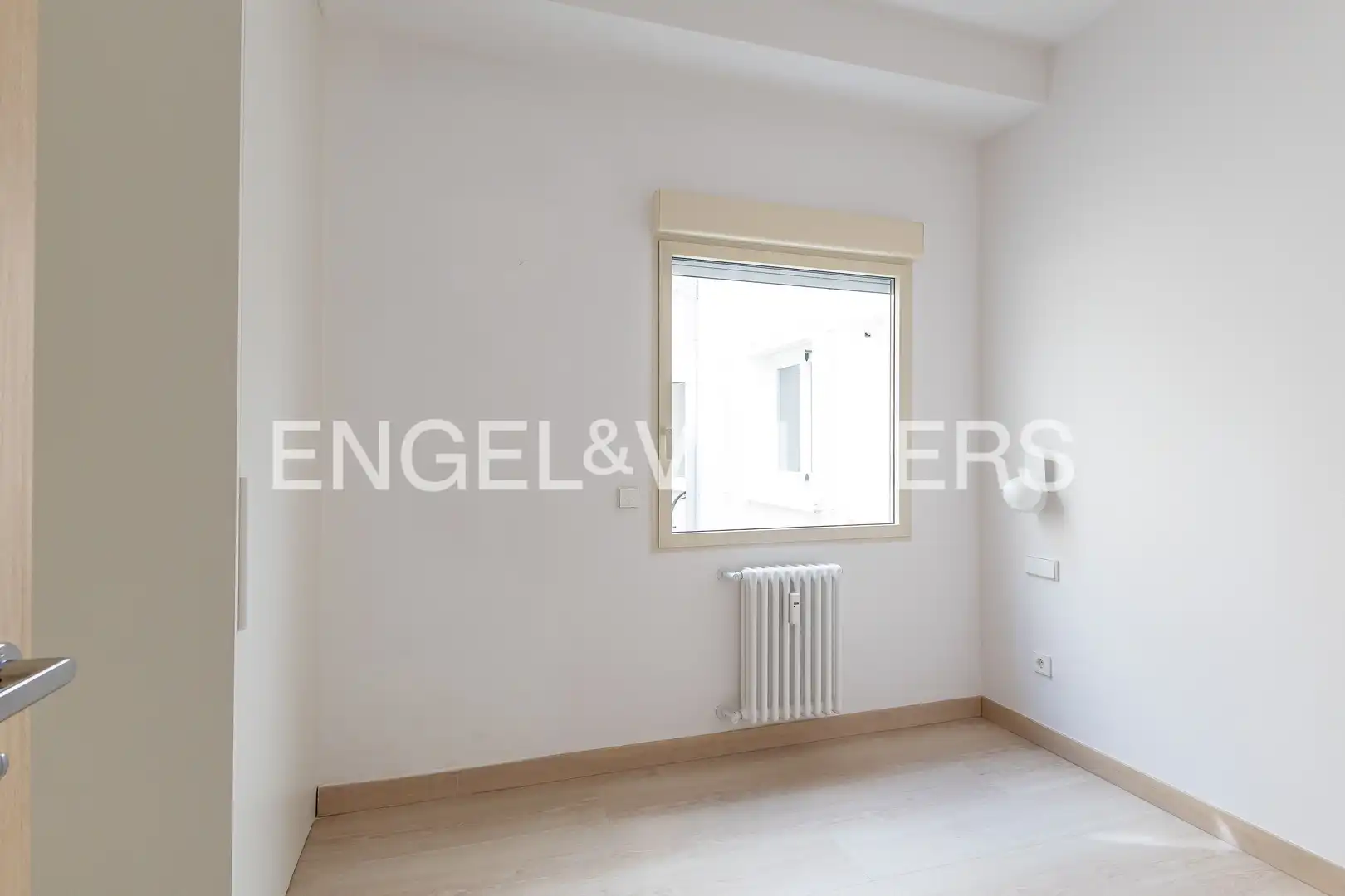Bedroom of Flat for sale in Madrid  with Air Conditioner, Heating and Terrace