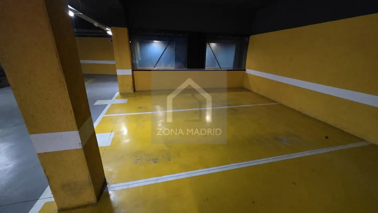 Parking for sale in Calle de Alonso Heredia, imagen 12
