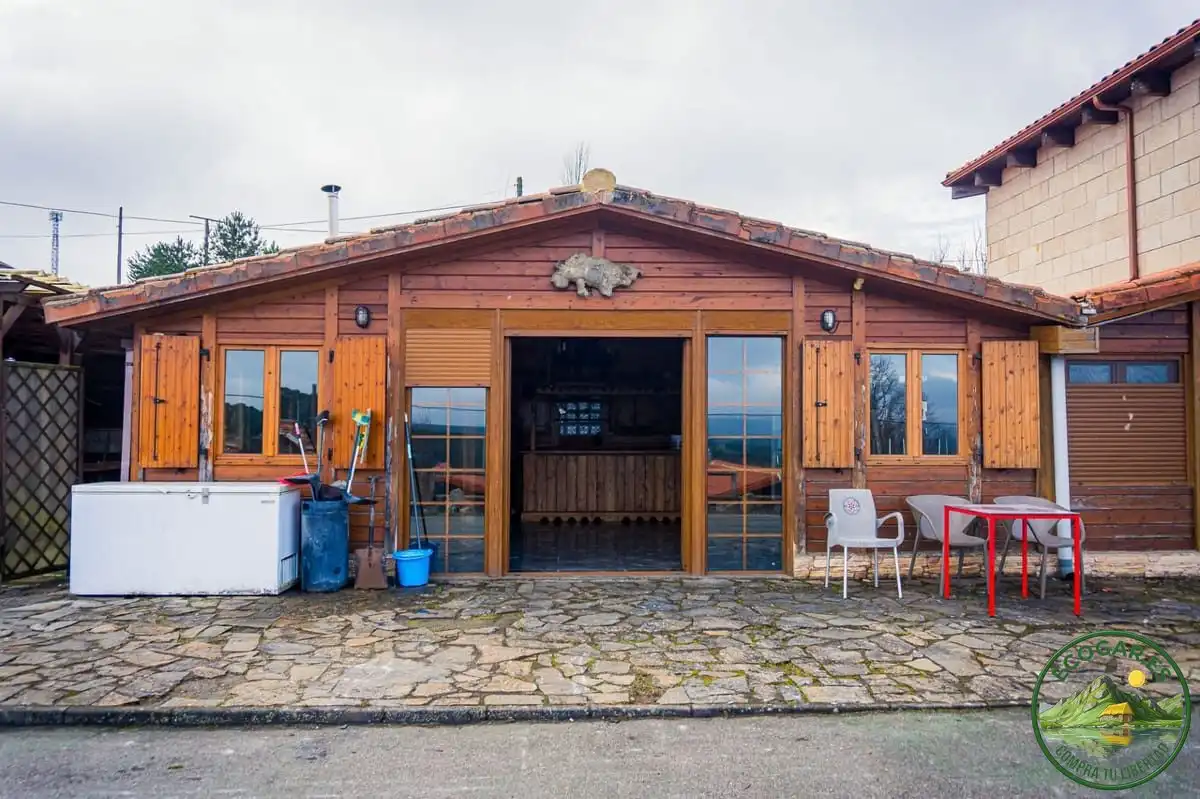 Vista exterior de Casa o chalet en venta en Villagatón con Aire acondicionado, Calefacción y Jardín privado