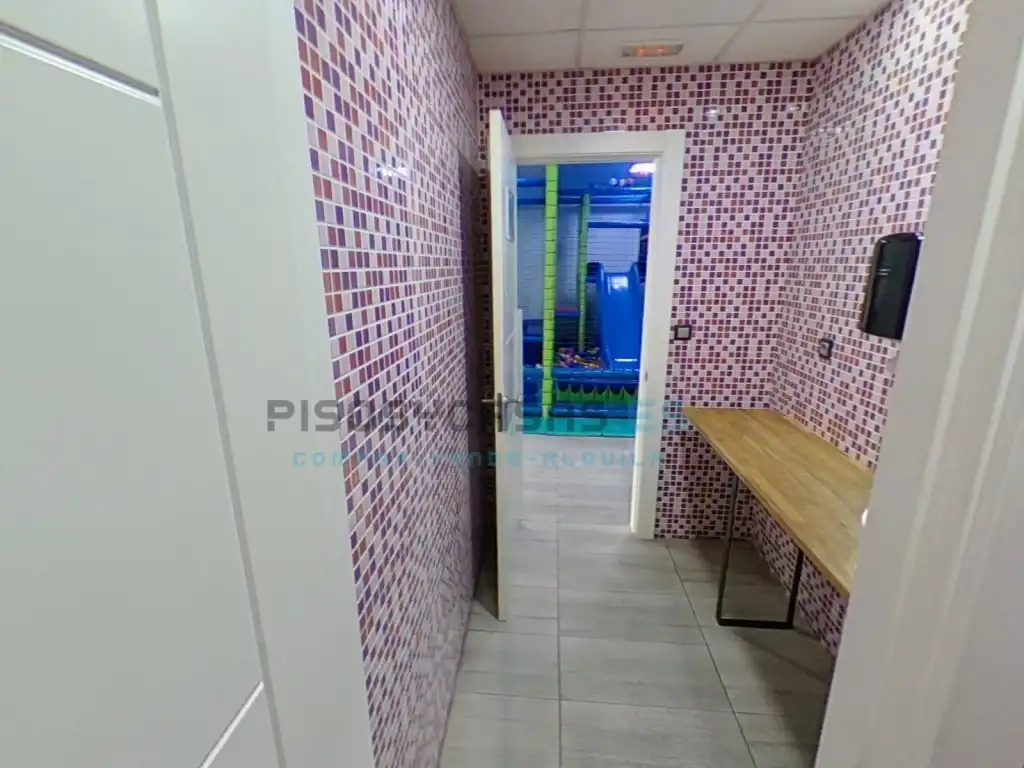 Local comercial en traspàs a Calle Alfonso I El Batallador 27, imagen 58