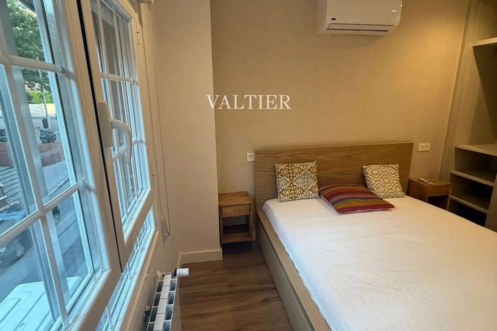 Bedroom of Flat for rent in Madrid  with Air Conditioner, Heating and Terrace
