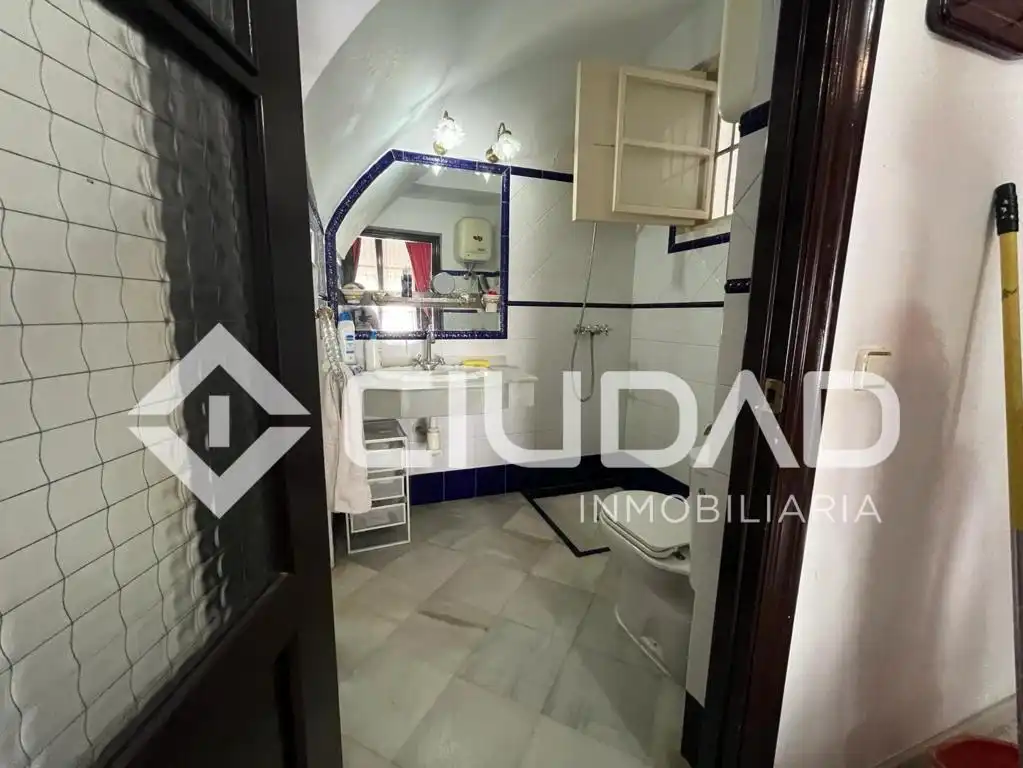 Bathroom of Houses for sale in Sanlúcar de Barrameda  with Terrace, Storage room and Balcony