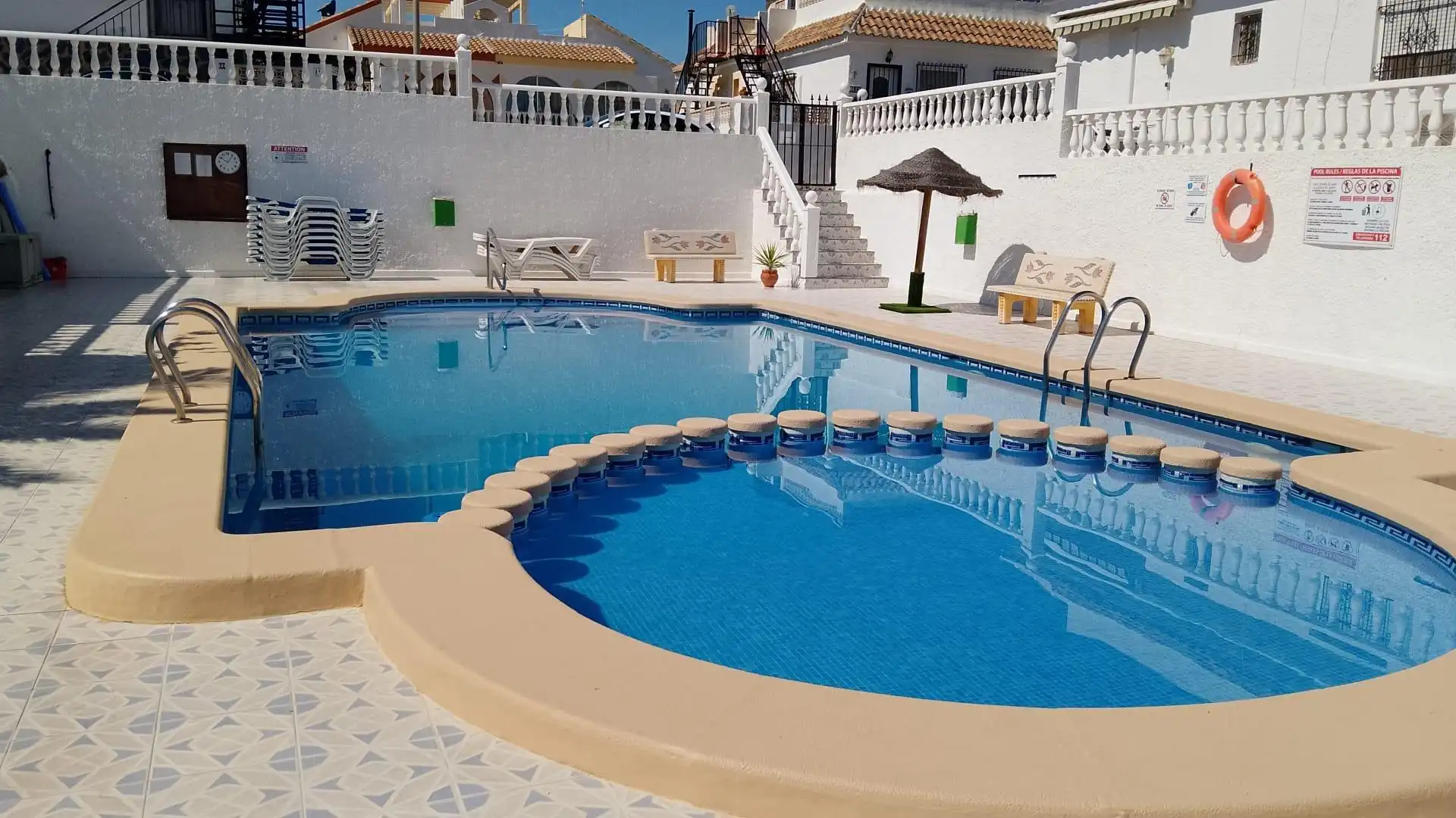 Piscina de Casa adosada en venta en Mazarrón con Aire acondicionado, Trastero y Amueblado
