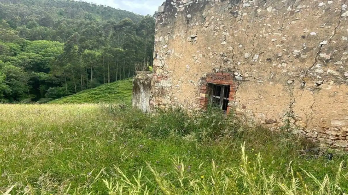 Vista exterior de Residencial en venda en Caso