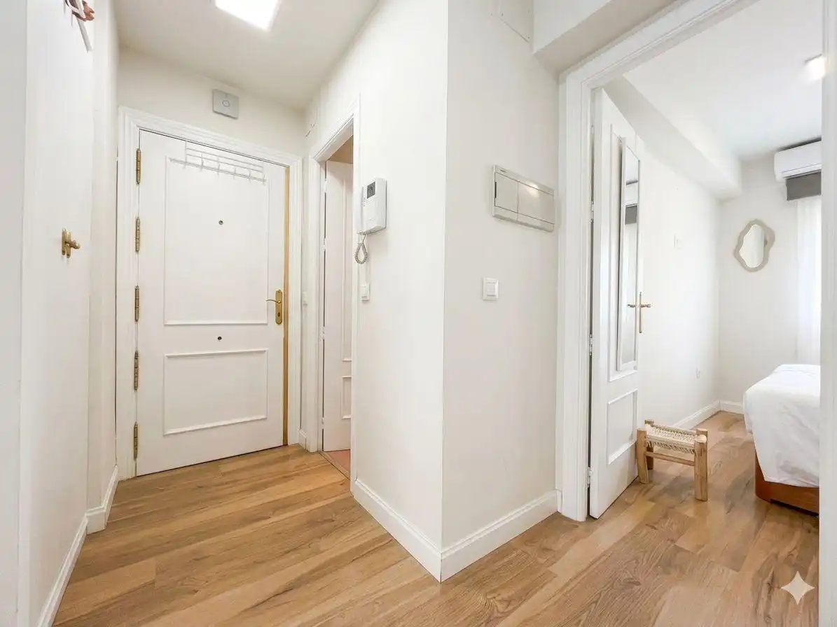 Piso de alquiler en Madrid con Calefacción, Amueblado y Balcón
