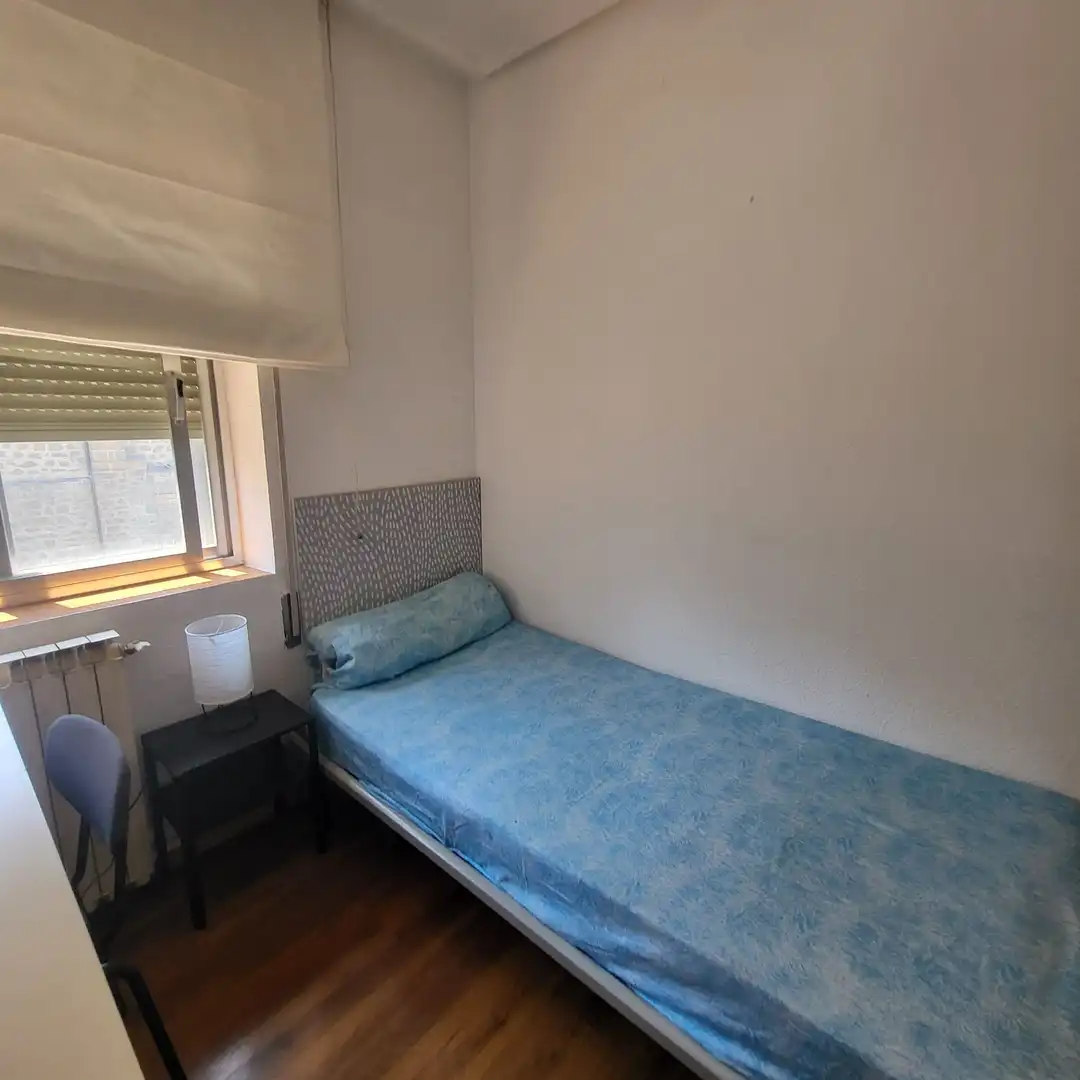 Bedroom of Flat for rent in Ávila  with Heating, Terrace and Furnished