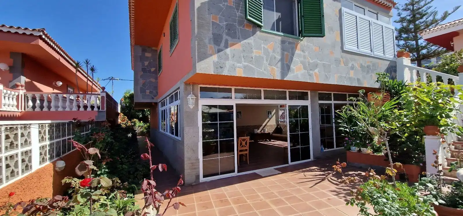 Vista exterior de Casa o chalet en venta en Firgas con Jardín privado, Piscina y Amueblado