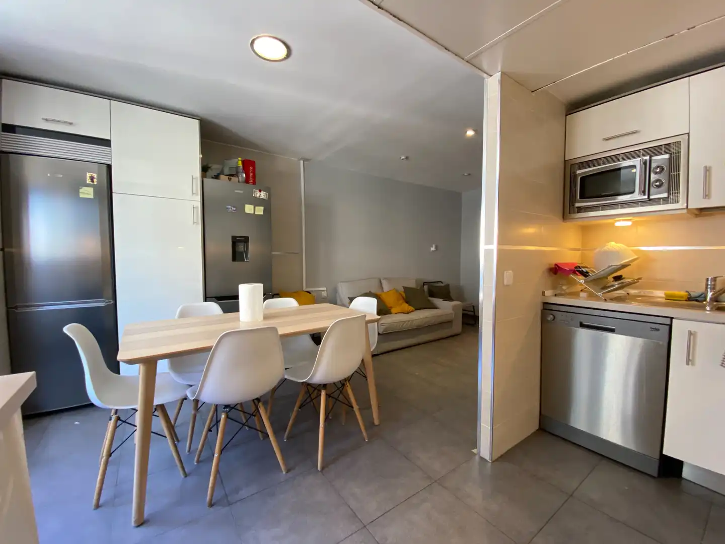 Kitchen of Flat for share in Madrid  with Air Conditioner, Heating and Furnished