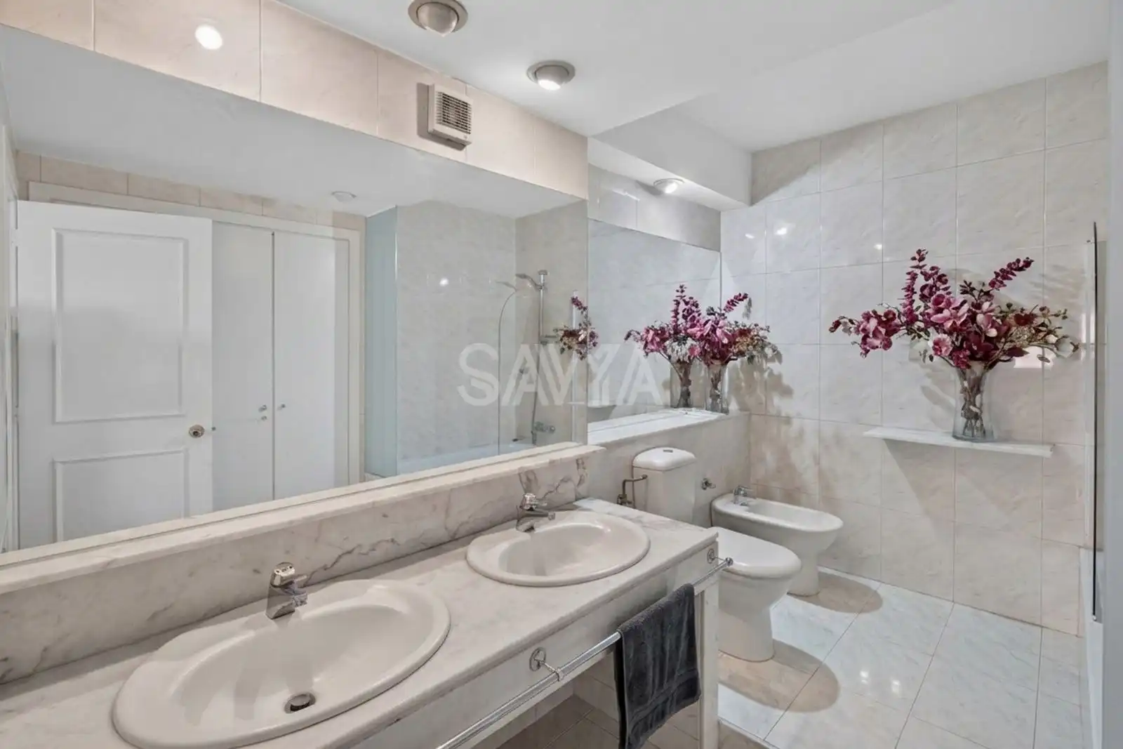 Baño de Casa o chalet en venta en Sant Just Desvern con Aire acondicionado, Terraza y Trastero