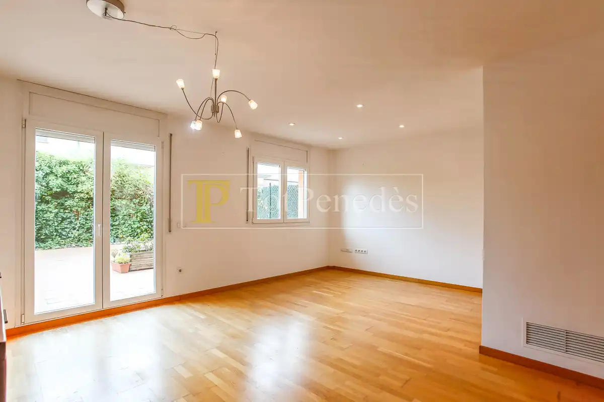 Detached homes for sale in Carrer del Carme, Avinyonet del Penedès