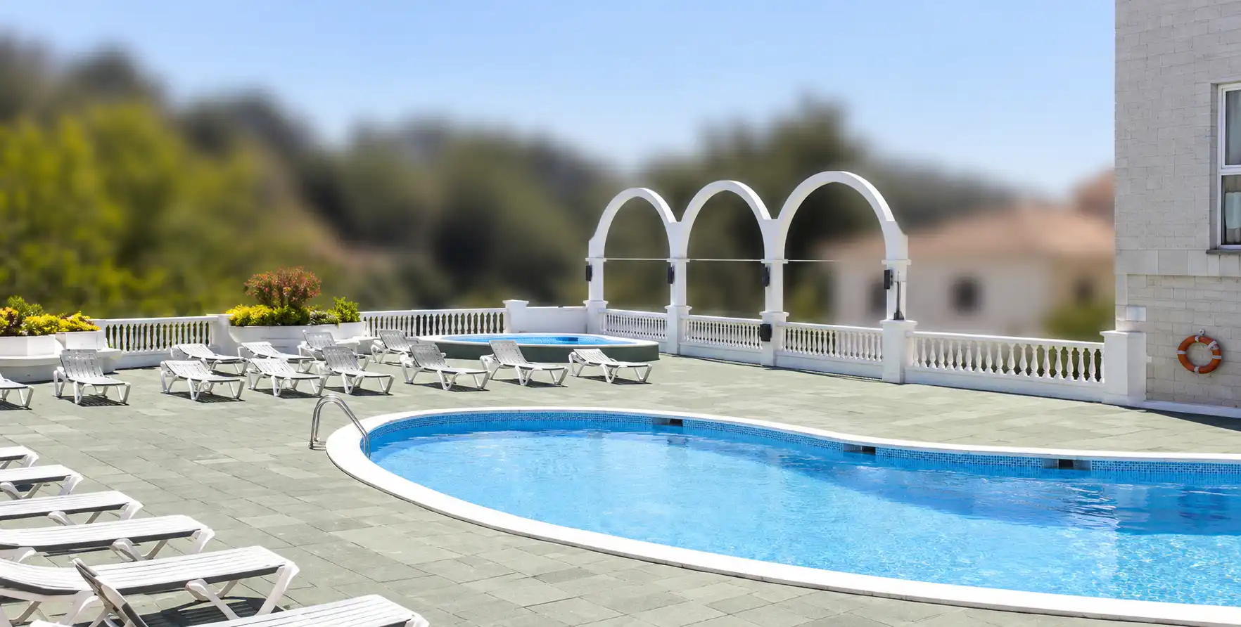 Hôtel avec piscine à vendre à Centre