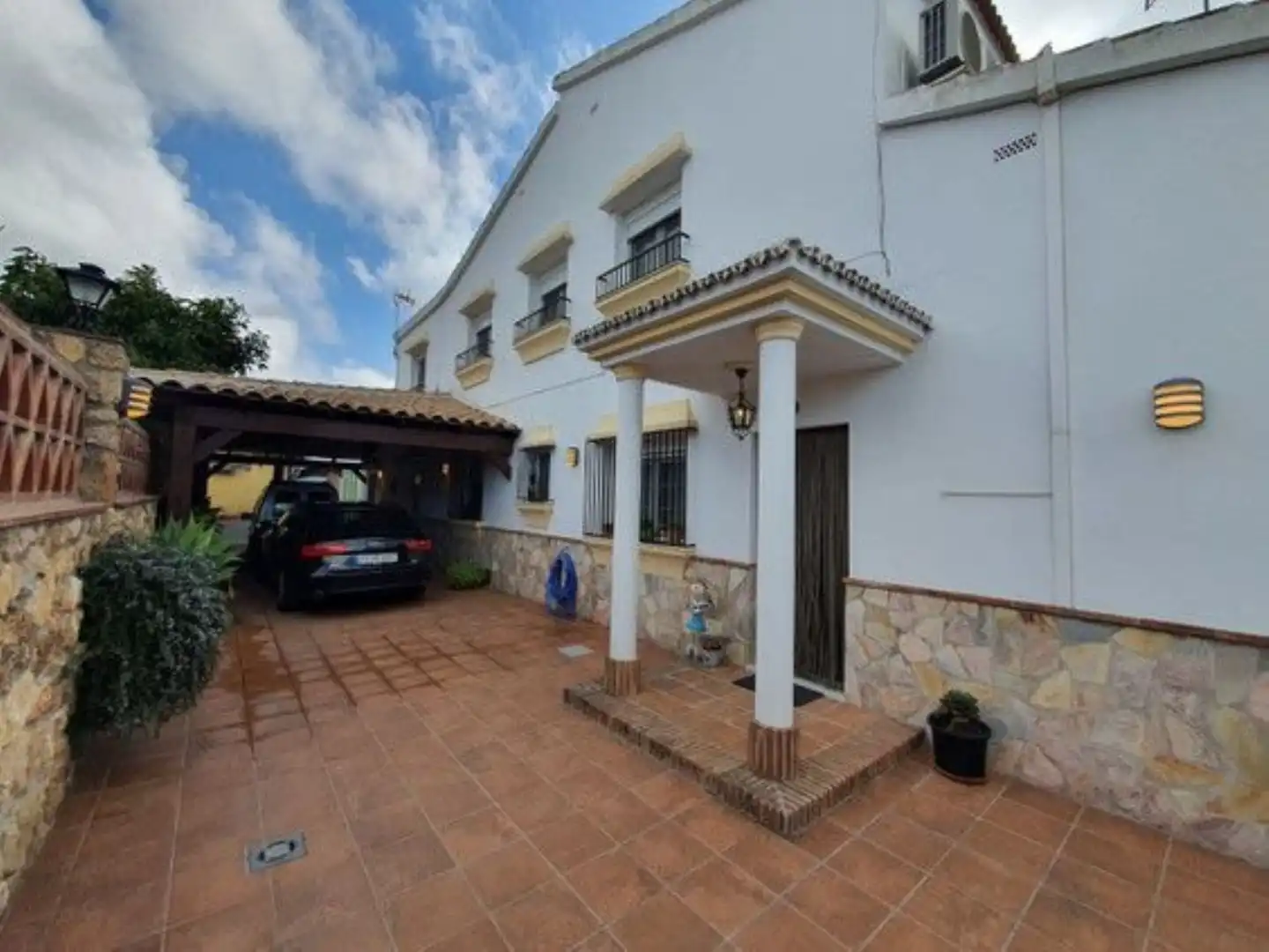 Exterior view of Commercial properties for sale in Yunquera  with Air Conditioner