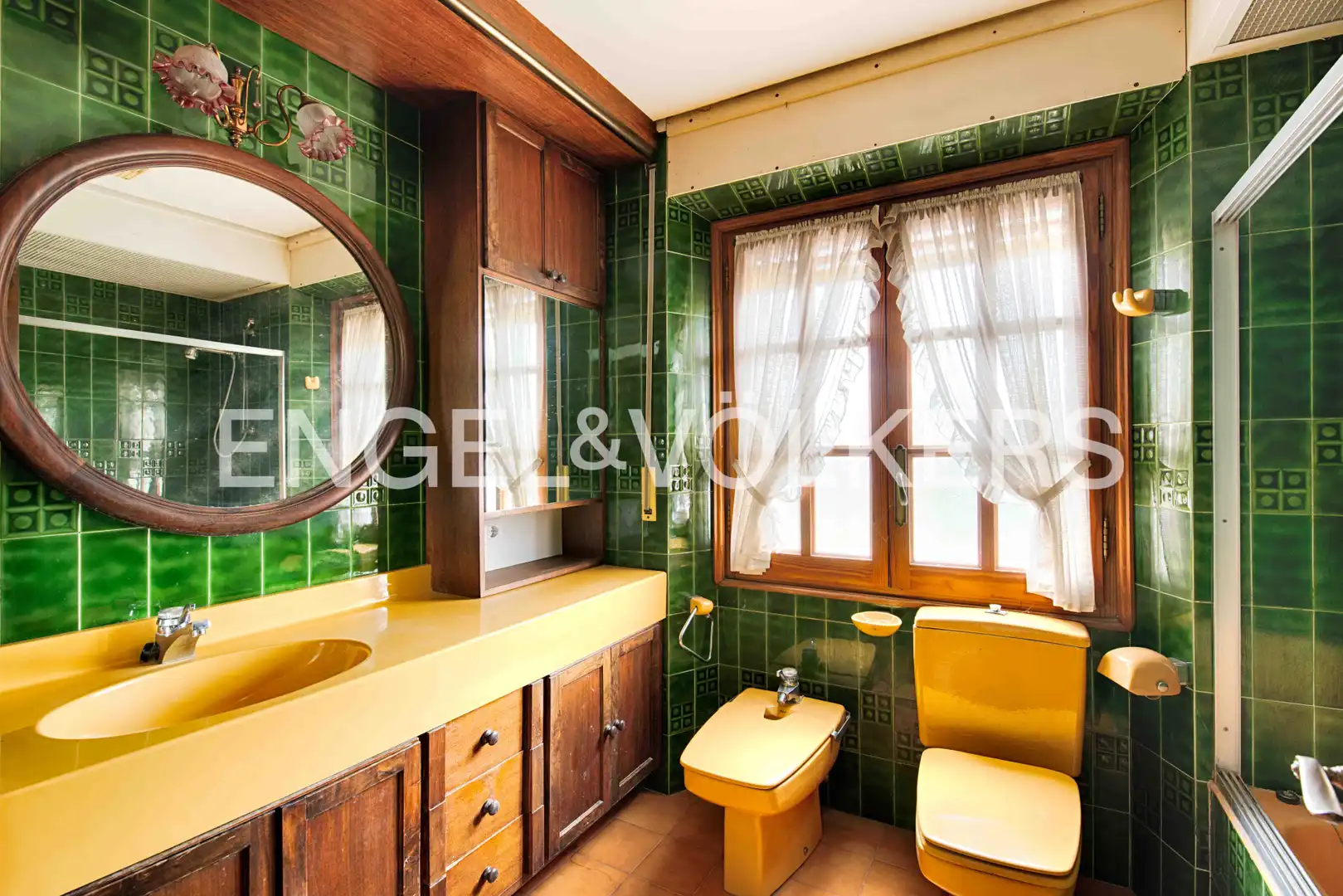 Baño de Casa adosada en venta en Ordis con Calefacción, Jardín privado y Terraza