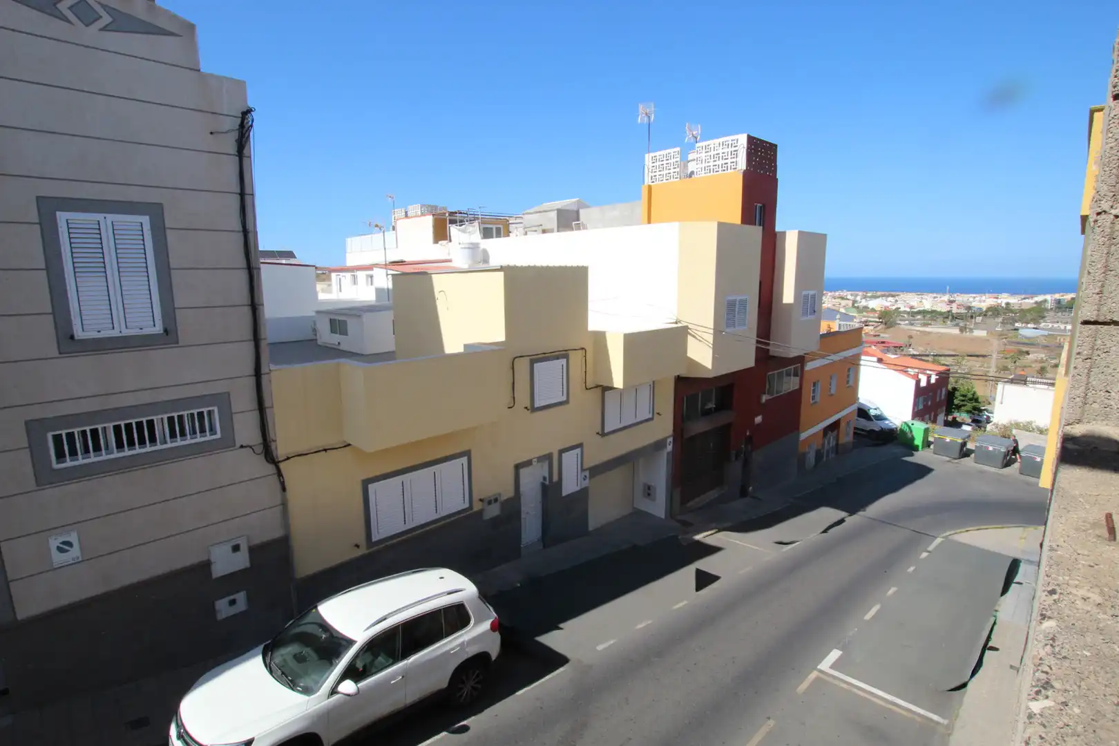 Vista exterior de Casa o xalet en venda en Telde amb Terrassa, Traster i Balcó