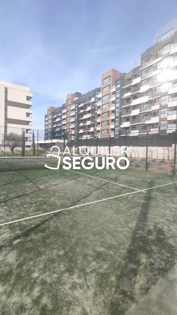 Aparcament de Pis de lloguer en Tres Cantos amb Aire condicionat, Calefacció i Terrassa