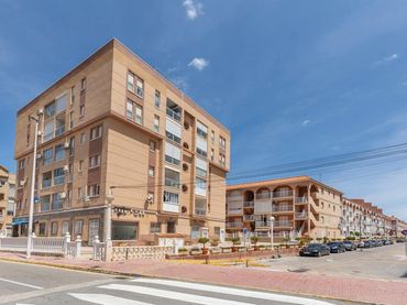 Apartamento con ascensor en venta en La Mata