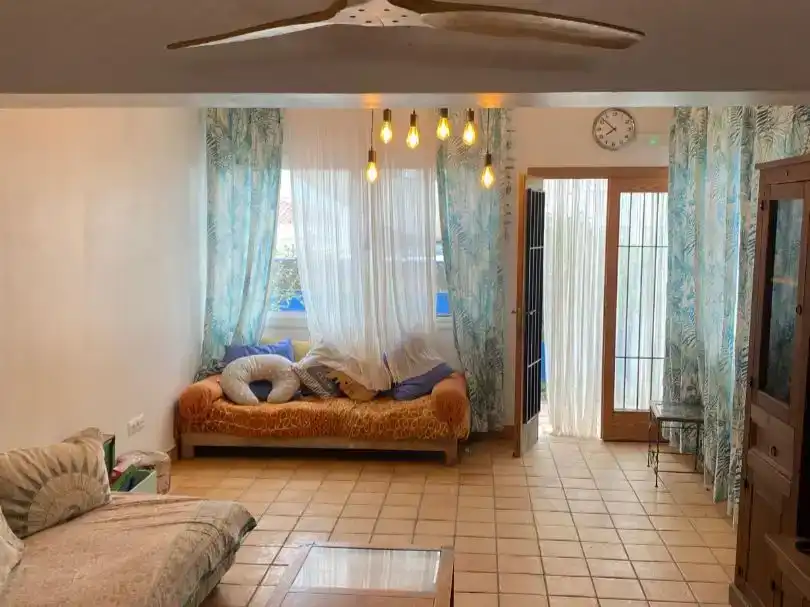 Sala d'estar de Casa o xalet en venda en La Ràpita amb Aire condicionat i Balcó