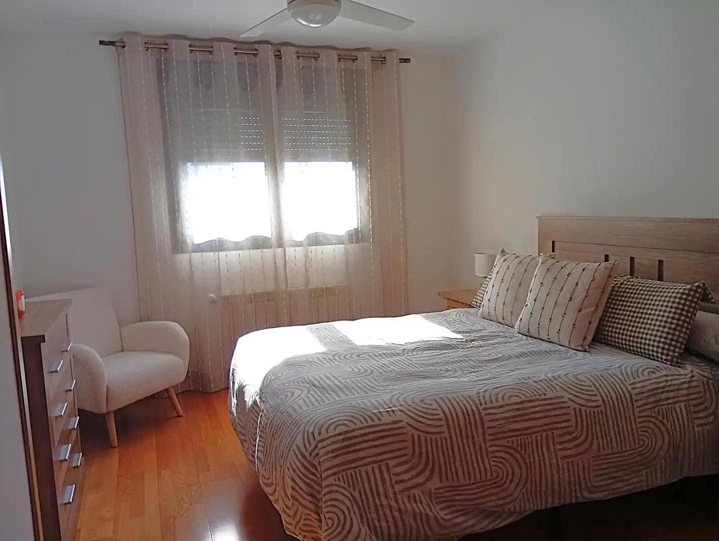 Habitación de Piso en venta en Valdemoro con Aire acondicionado, Calefacción y Jardín privado