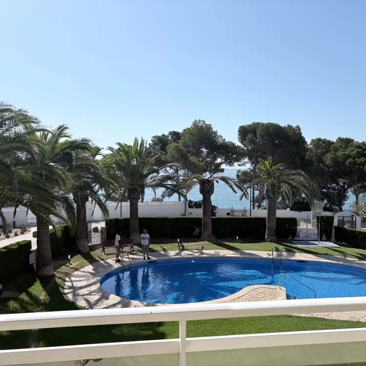 Piscina de Apartamento en venta en Mont-roig del Camp con Aire acondicionado, Terraza y Amueblado
