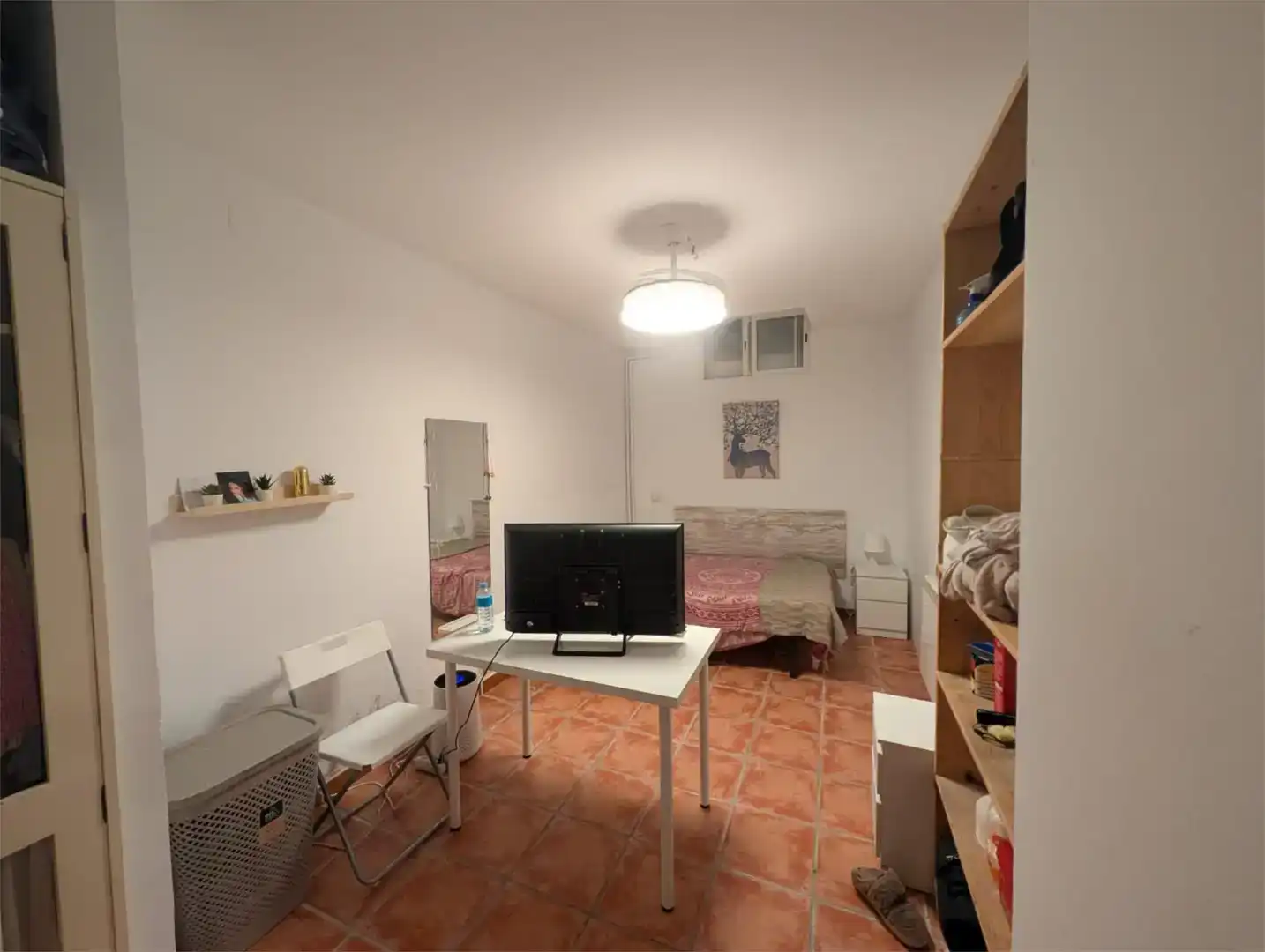 Dormitori de Casa o xalet per a compartir en Madrid amb Aire condicionat, Parquet i Traster