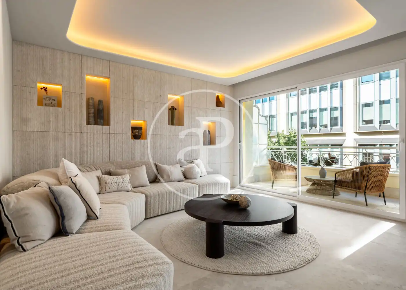 Piso con ascensor en venta en C. del Pinar, imagen 9