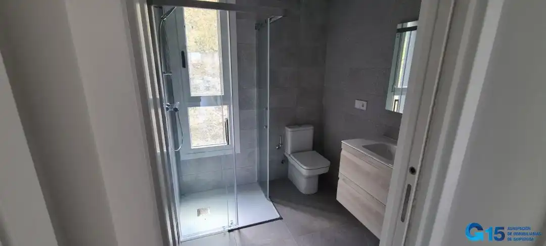 Baño de Ático en venta en Astigarraga con Calefacción y Terraza