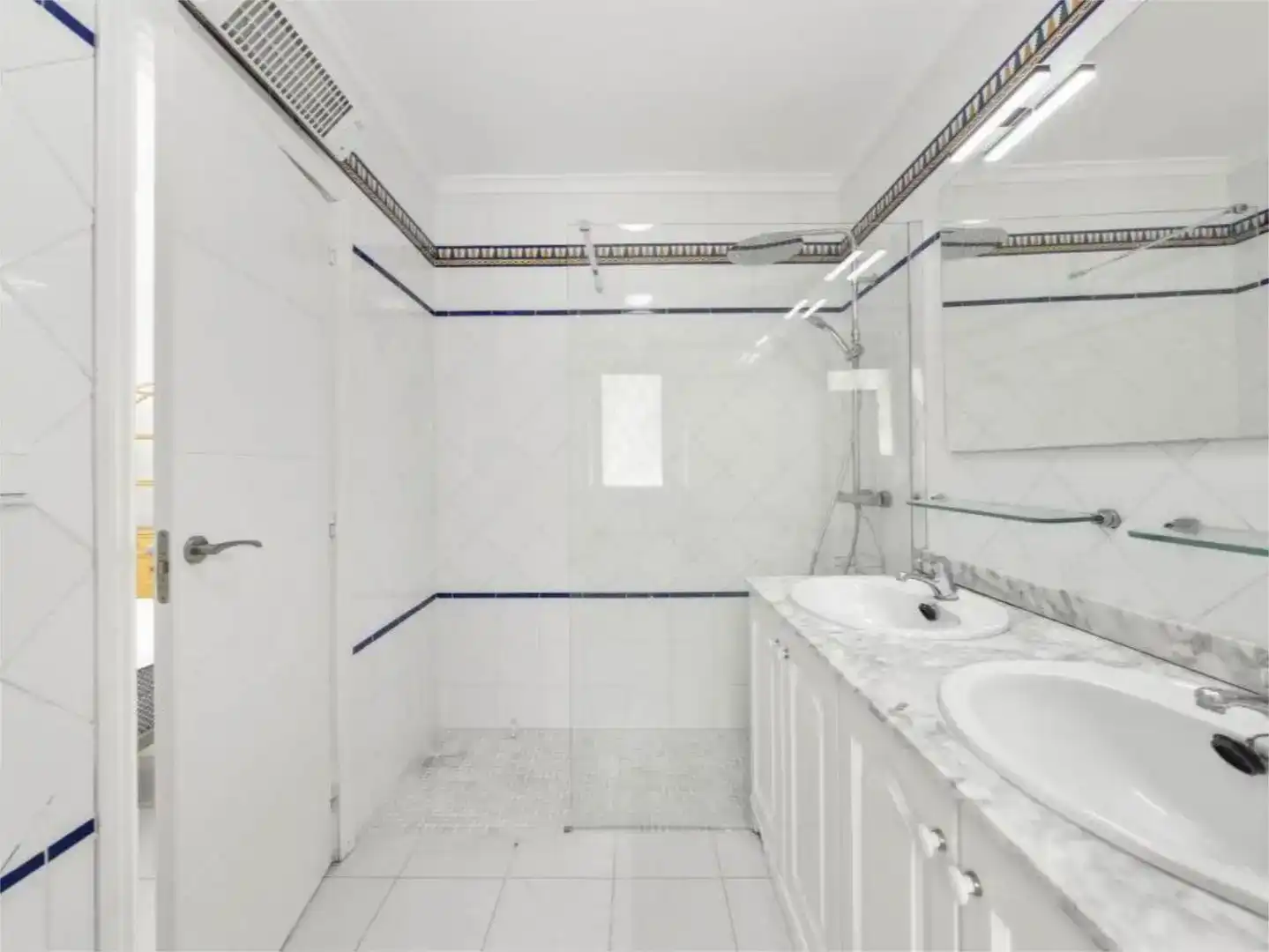 Baño de Casa o chalet de alquiler en Dénia con Jardín privado, Parquet y Piscina