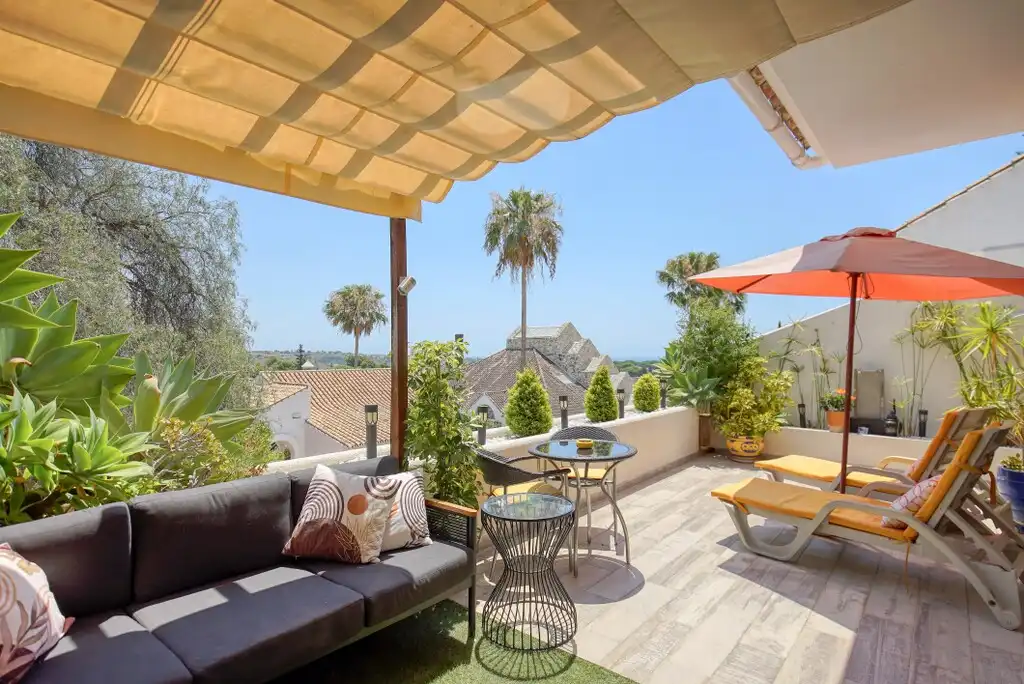 Villa con piscina in vendita a Nueva Andalucía