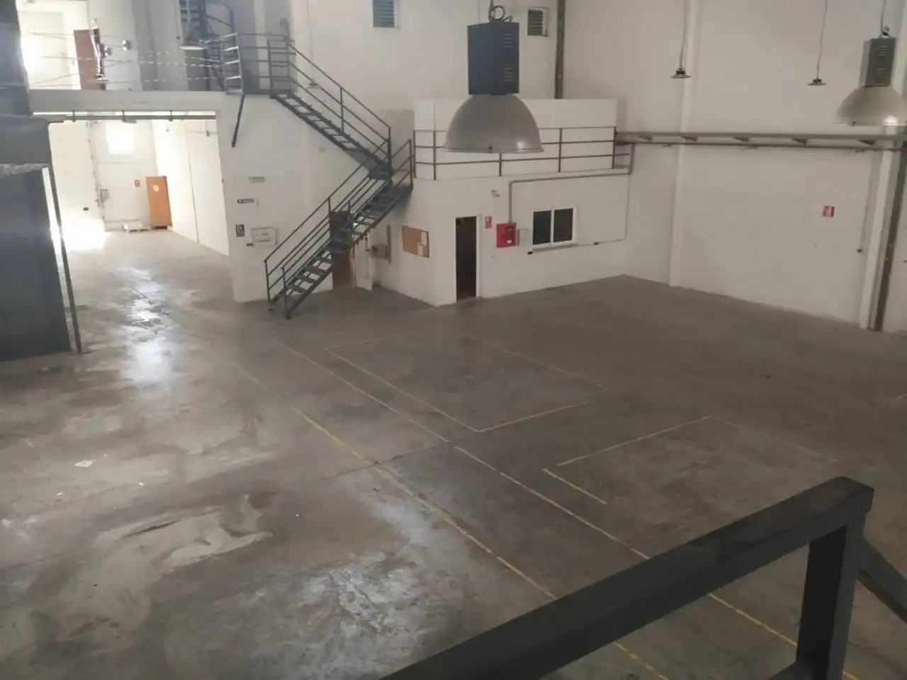 Nave industrial en venta en Alaquàs con Calefacción