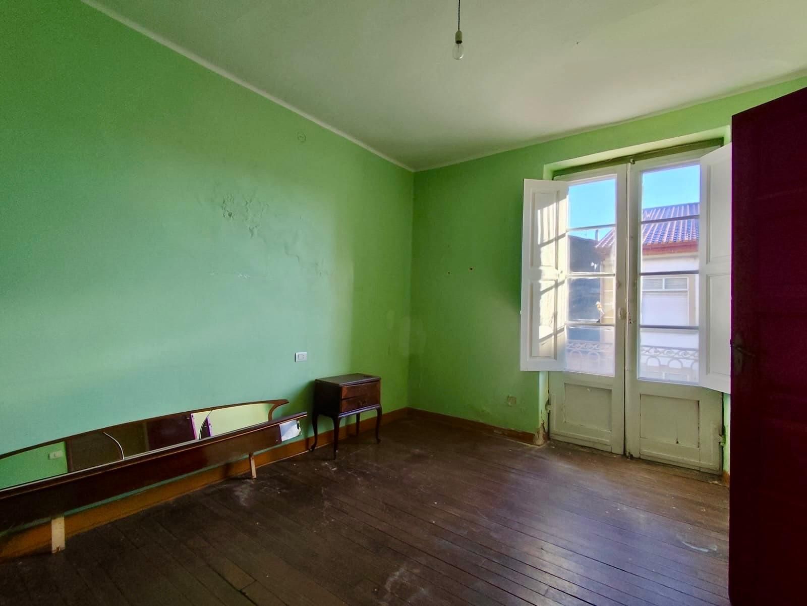 Sala d'estar de Pis en venda en Chantada amb Balcó