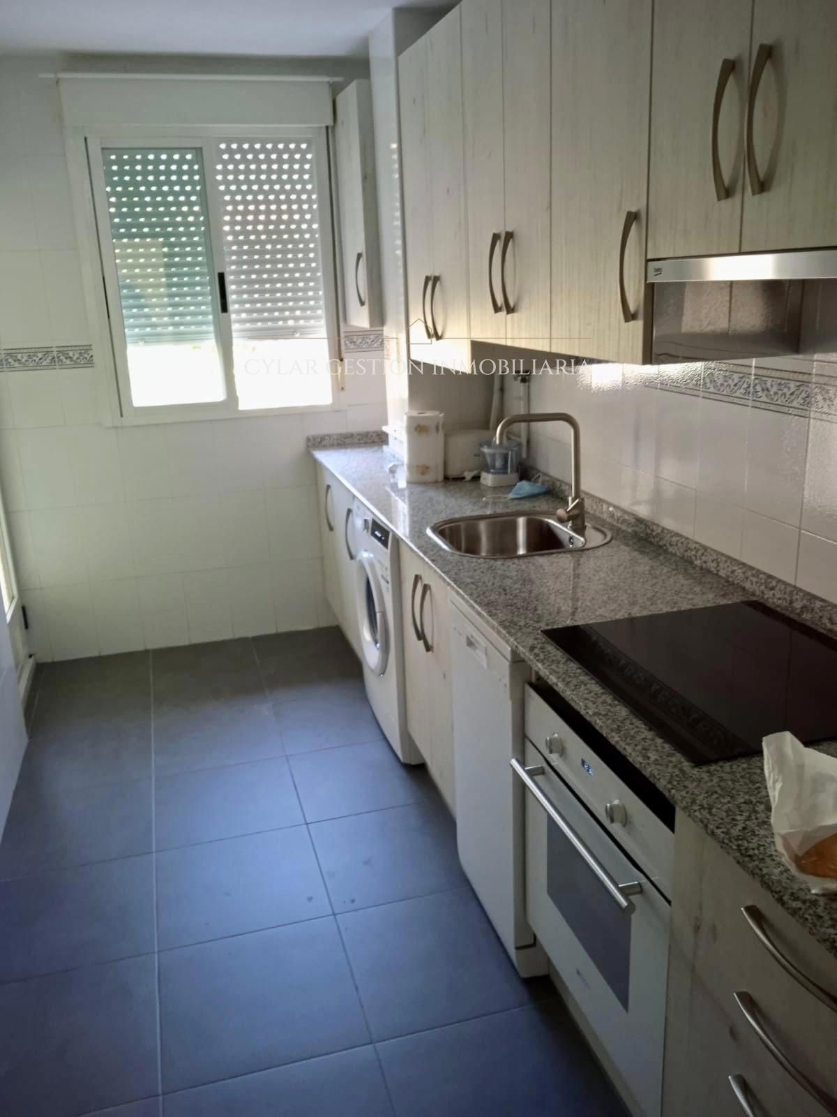 Cocina de Piso de alquiler en Salamanca Capital con Calefacción, Parquet y Terraza