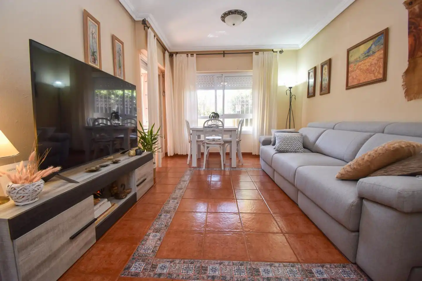 Sala de estar de Casa o chalet en venta en Santa Pola con Aire acondicionado, Jardín privado y Piscina