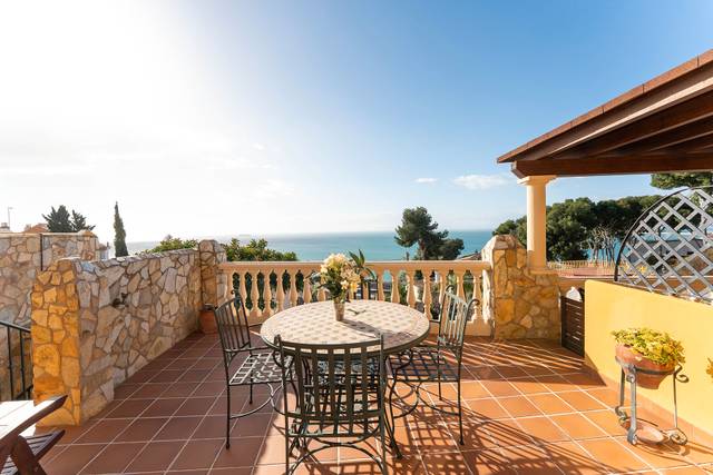 Casa adosada en Venta en Calle Rocío en Limonar