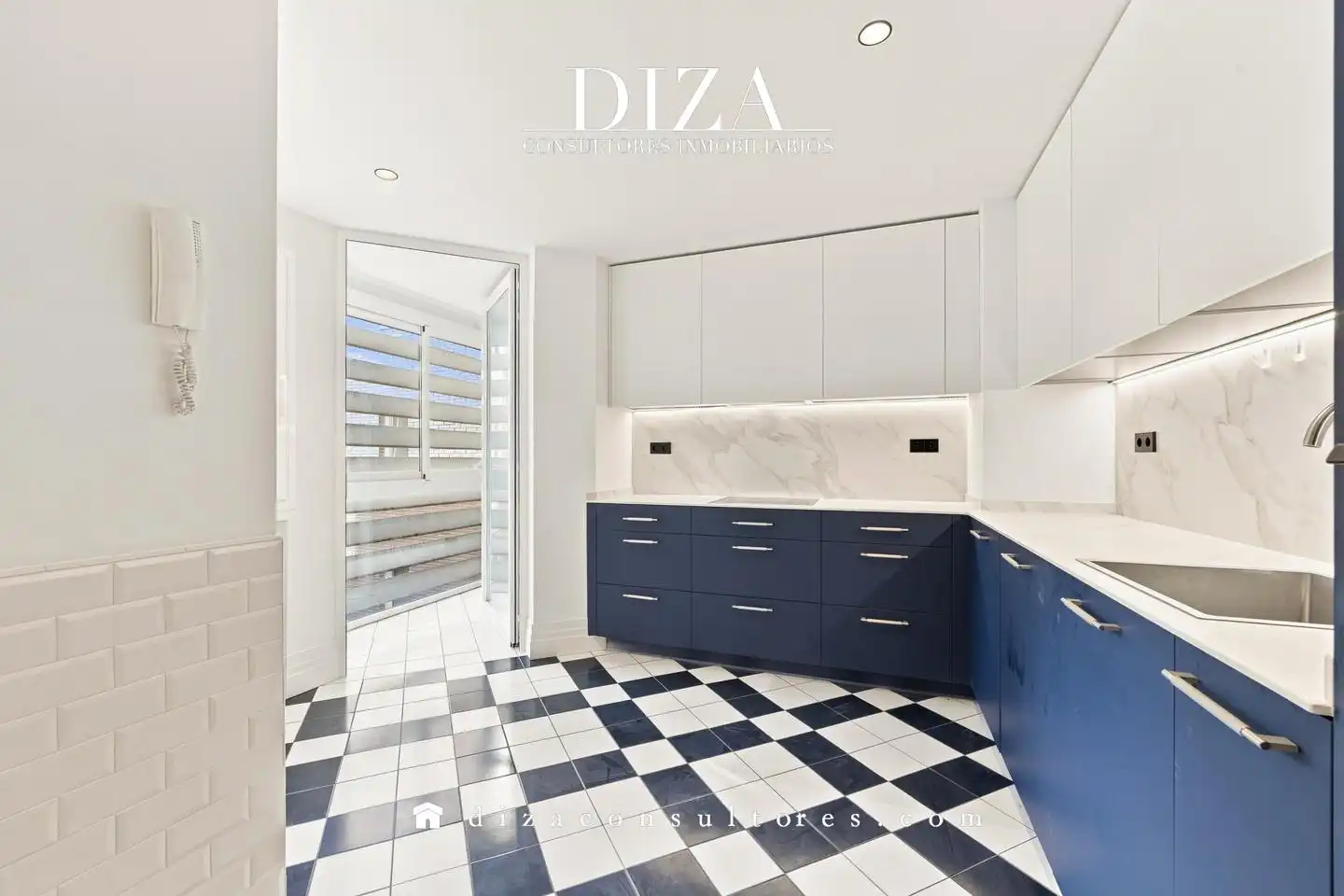 Cocina de Piso de alquiler en Madrid con Aire acondicionado, Calefacción y Trastero