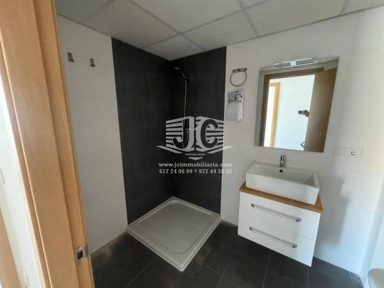 Bathroom of Flat for rent in L'Aldea  with Air Conditioner, Terrace and Storage room